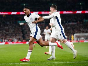 斯凱利迎來19歲生日，英格蘭隊官方送祝福