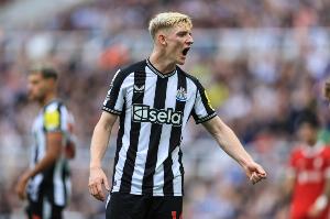 0比3不敵紐卡！穆帥：戈登的表現(xiàn)太出色了，我認(rèn)為結(jié)果是公平的