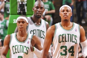 隆多：加內(nèi)特08年總決每2小時(shí)就去一次高壓氧艙恢復(fù) 他是個(gè)訓(xùn)練狂