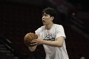 韓媒：楊瀚森已逐漸迷失 球隊(duì)或后悔選他因11號(hào)秀科沃德目前14+6