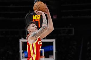 斯奈德：要求缺乏機會的球員時刻準(zhǔn)備著有點假 但克雷伊奇做到了