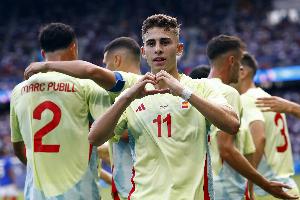 世體：費(fèi)爾明遠(yuǎn)程參與基金會(huì)揭幕儀式，為住院兒童提供支持