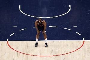 還有子彈！哈登強(qiáng)攻再中砍下本場第41分 另有13板11助