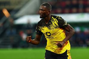 圖片報(bào)：吉拉西經(jīng)紀(jì)人正將其推薦給沙特，球員若前往薪資將能翻倍