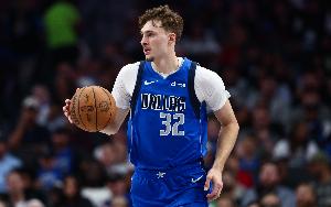 加時兩次打進追平球！弗拉格13中8拿到16分5板1斷